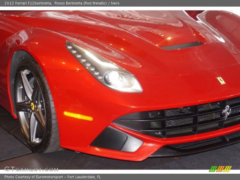 Rosso Berlinetta (Red Metallic) / Nero 2013 Ferrari F12berlinetta