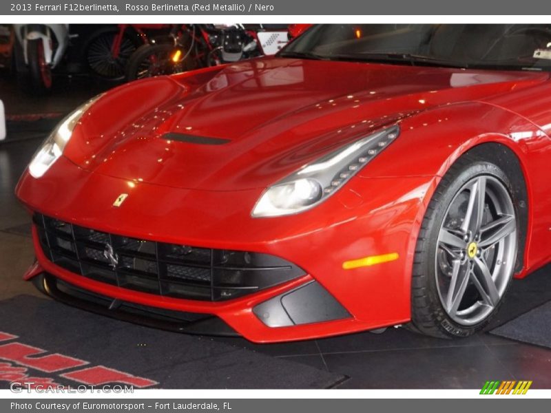 Rosso Berlinetta (Red Metallic) / Nero 2013 Ferrari F12berlinetta