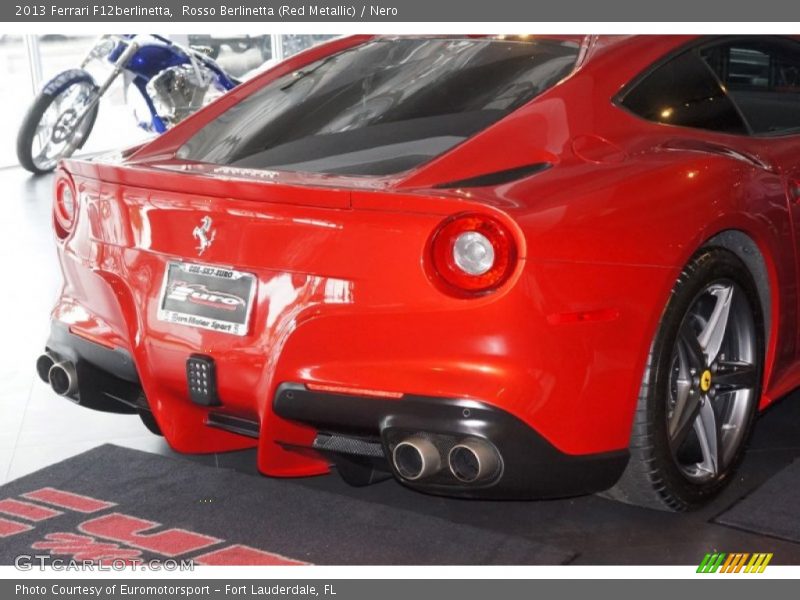 Rosso Berlinetta (Red Metallic) / Nero 2013 Ferrari F12berlinetta