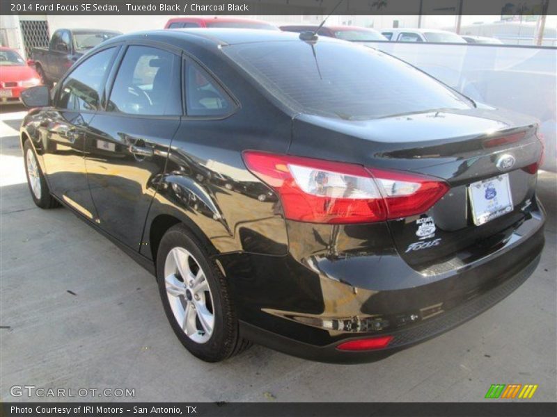 Tuxedo Black / Charcoal Black 2014 Ford Focus SE Sedan