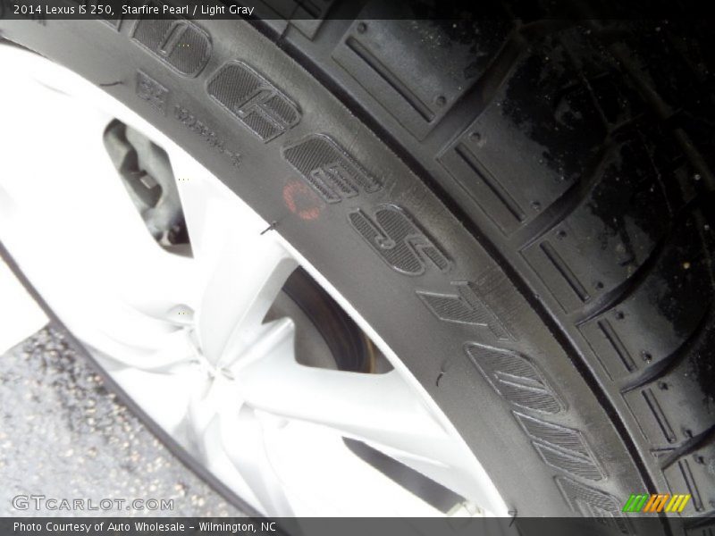 Starfire Pearl / Light Gray 2014 Lexus IS 250