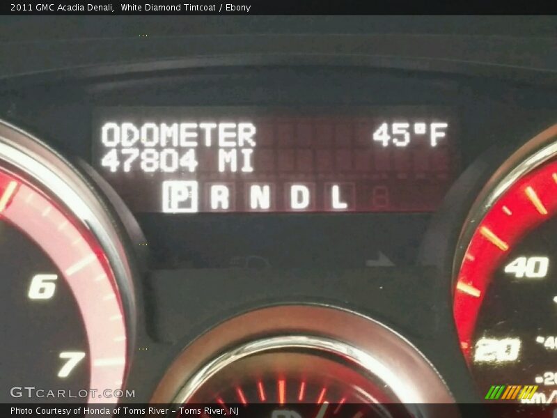 White Diamond Tintcoat / Ebony 2011 GMC Acadia Denali