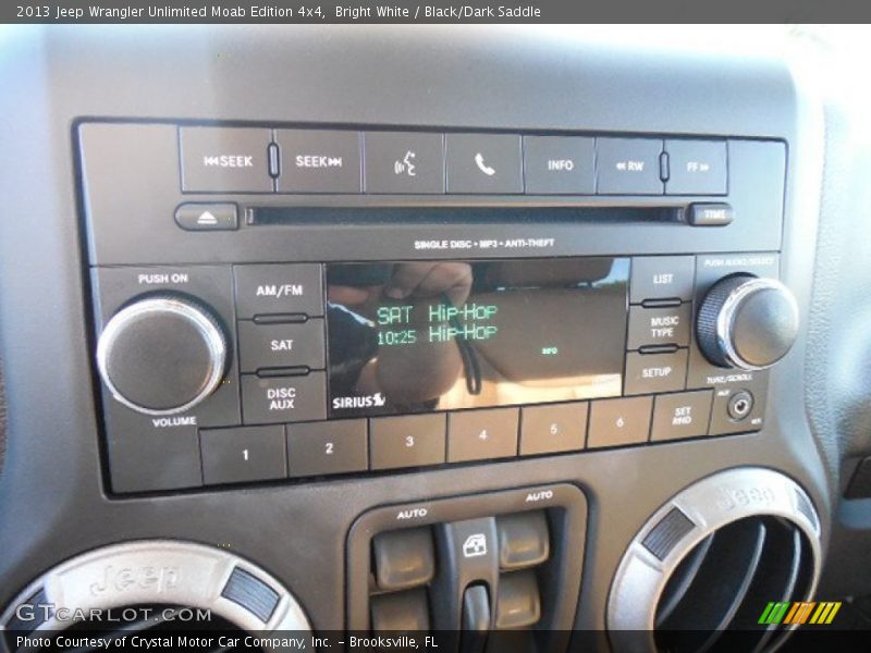 Bright White / Black/Dark Saddle 2013 Jeep Wrangler Unlimited Moab Edition 4x4