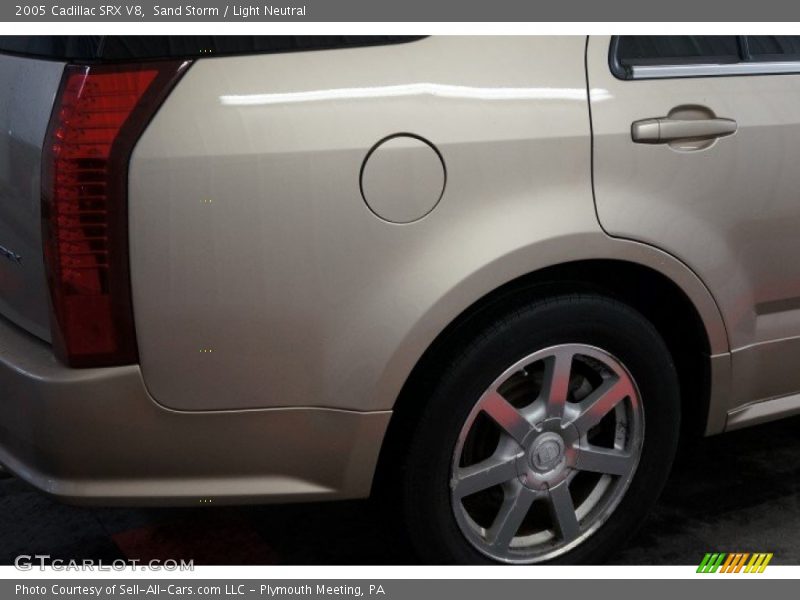 Sand Storm / Light Neutral 2005 Cadillac SRX V8