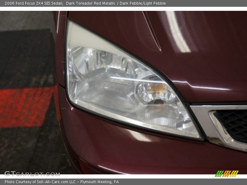 Dark Toreador Red Metallic / Dark Pebble/Light Pebble 2006 Ford Focus ZX4 SES Sedan