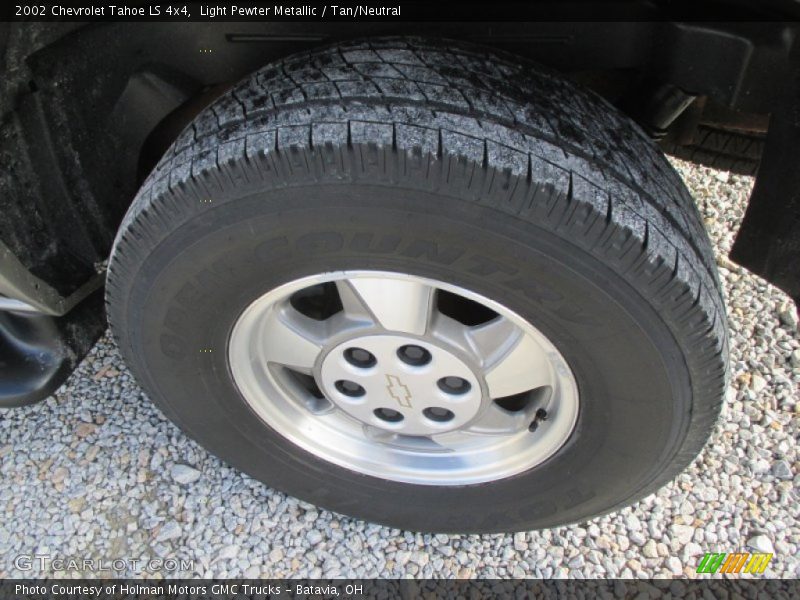 Light Pewter Metallic / Tan/Neutral 2002 Chevrolet Tahoe LS 4x4