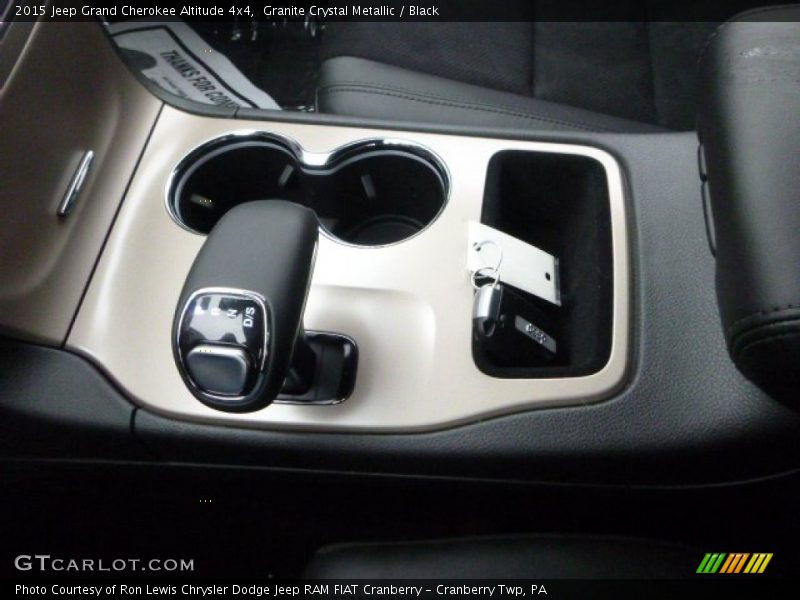 Granite Crystal Metallic / Black 2015 Jeep Grand Cherokee Altitude 4x4