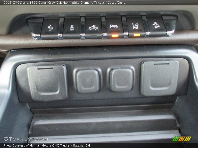 Controls of 2015 Sierra 1500 Denali Crew Cab 4x4