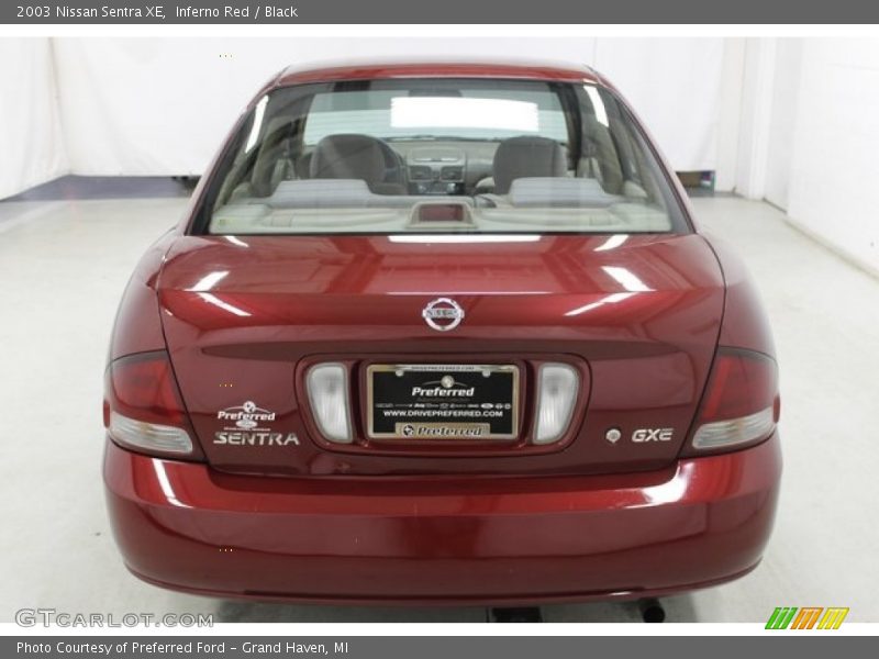 Inferno Red / Black 2003 Nissan Sentra XE