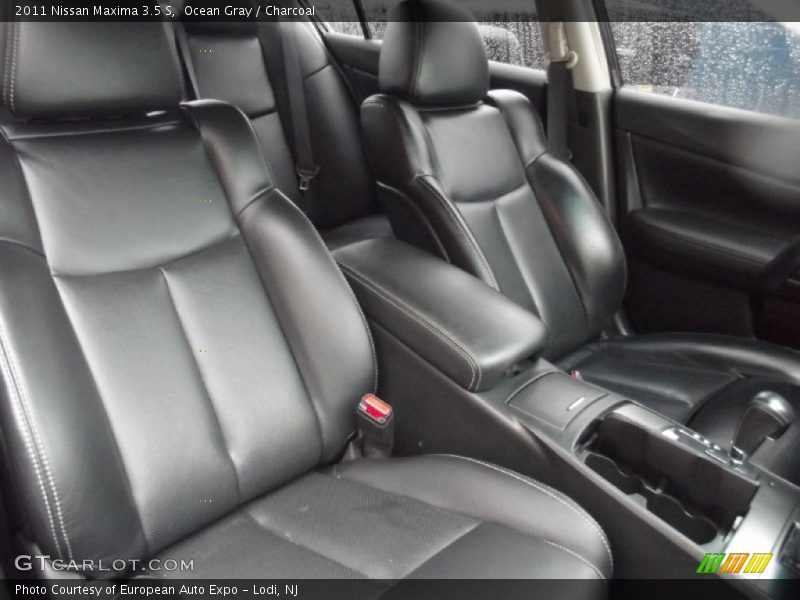 Front Seat of 2011 Maxima 3.5 S