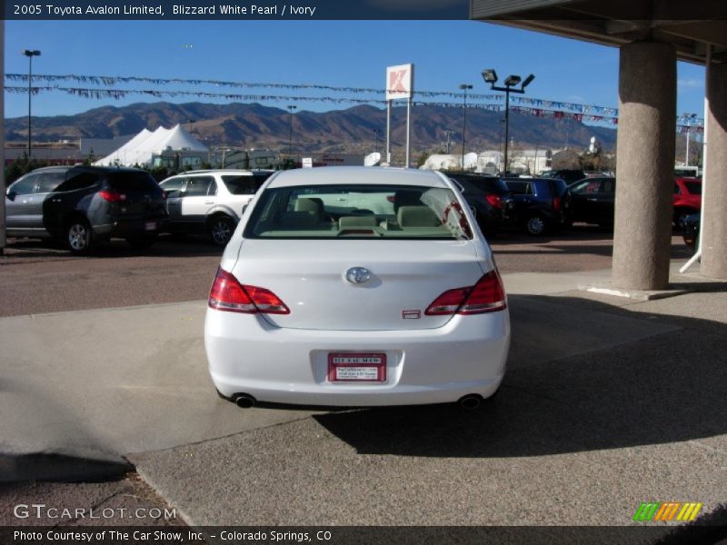 Blizzard White Pearl / Ivory 2005 Toyota Avalon Limited