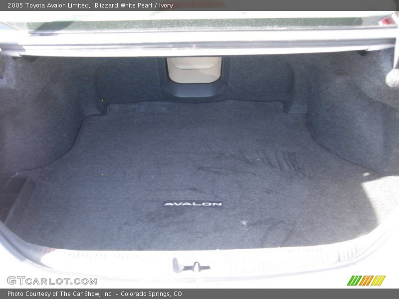 Blizzard White Pearl / Ivory 2005 Toyota Avalon Limited