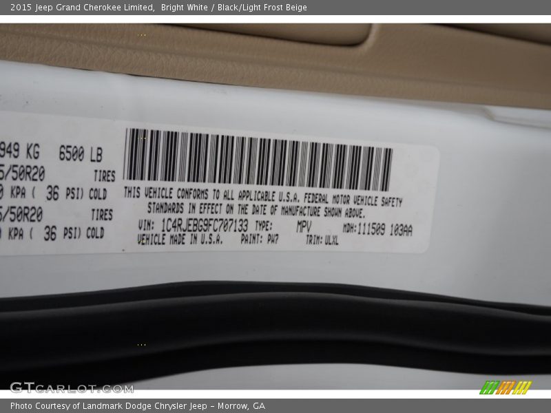 Bright White / Black/Light Frost Beige 2015 Jeep Grand Cherokee Limited