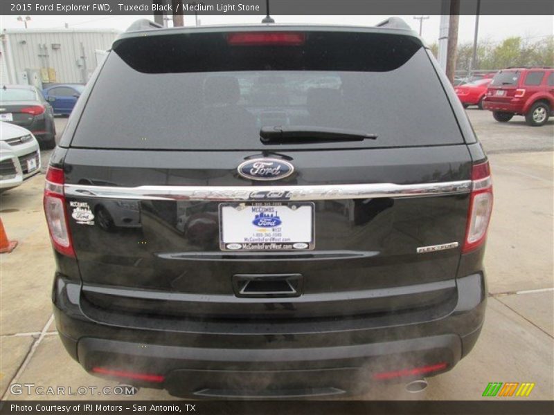Tuxedo Black / Medium Light Stone 2015 Ford Explorer FWD