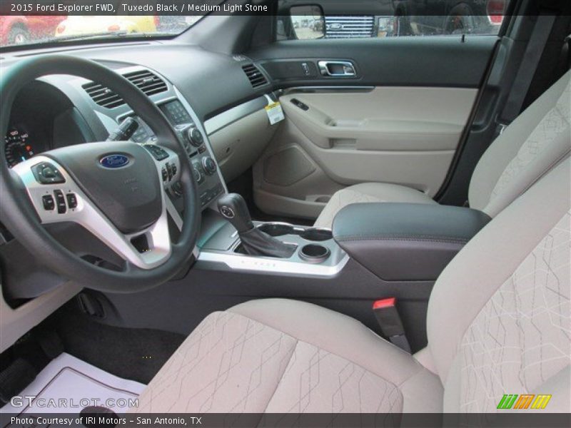 Tuxedo Black / Medium Light Stone 2015 Ford Explorer FWD