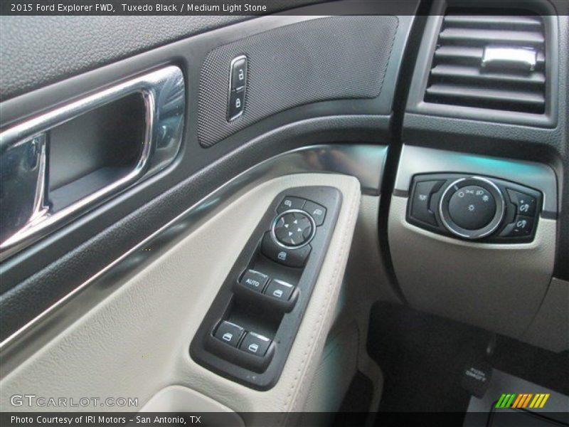 Tuxedo Black / Medium Light Stone 2015 Ford Explorer FWD