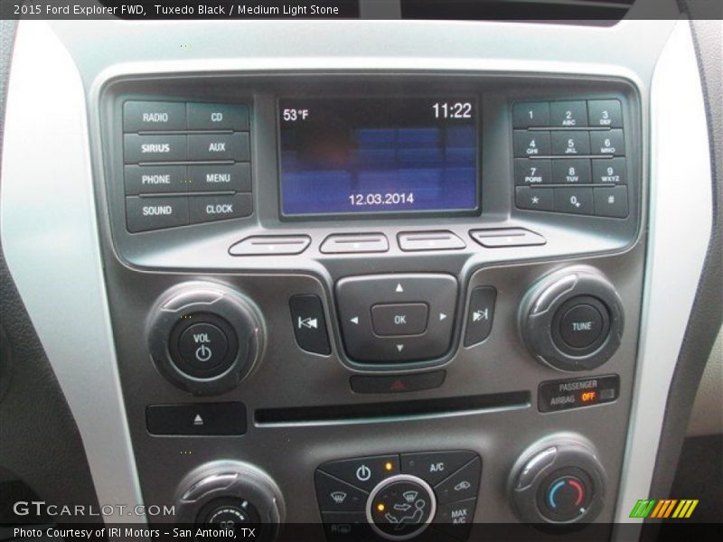 Tuxedo Black / Medium Light Stone 2015 Ford Explorer FWD