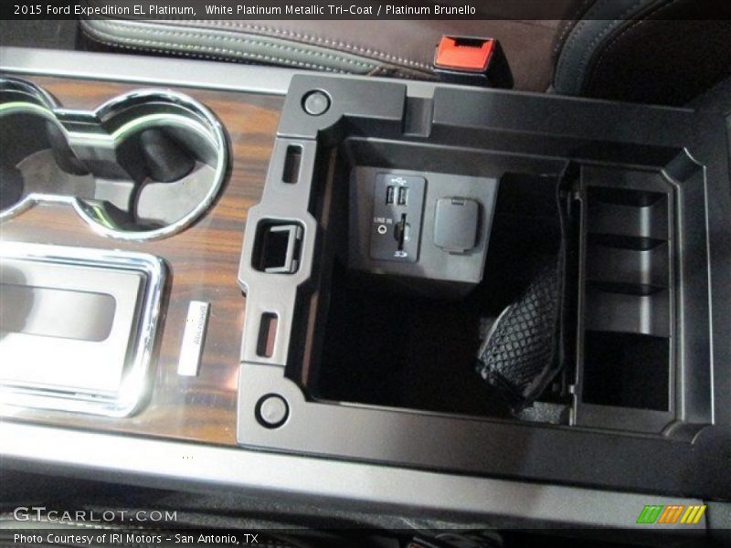 White Platinum Metallic Tri-Coat / Platinum Brunello 2015 Ford Expedition EL Platinum