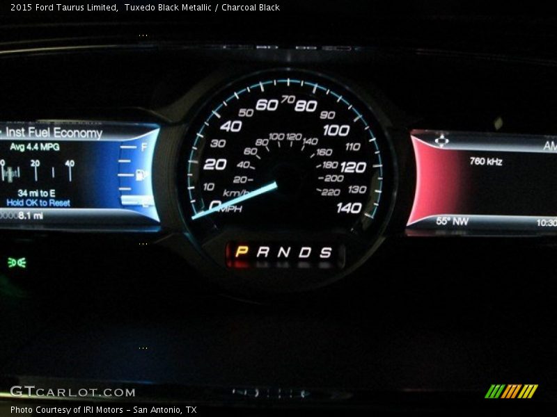 Tuxedo Black Metallic / Charcoal Black 2015 Ford Taurus Limited