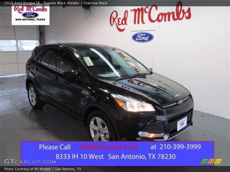 Tuxedo Black Metallic / Charcoal Black 2015 Ford Escape SE