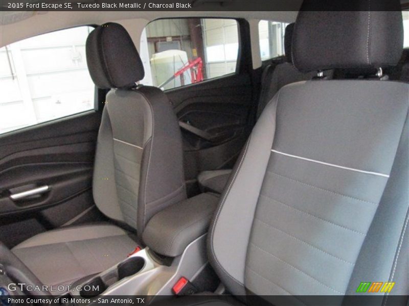 Tuxedo Black Metallic / Charcoal Black 2015 Ford Escape SE