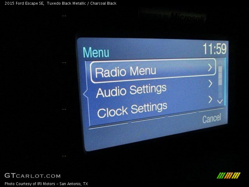 Tuxedo Black Metallic / Charcoal Black 2015 Ford Escape SE