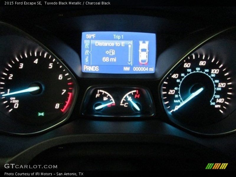 Tuxedo Black Metallic / Charcoal Black 2015 Ford Escape SE