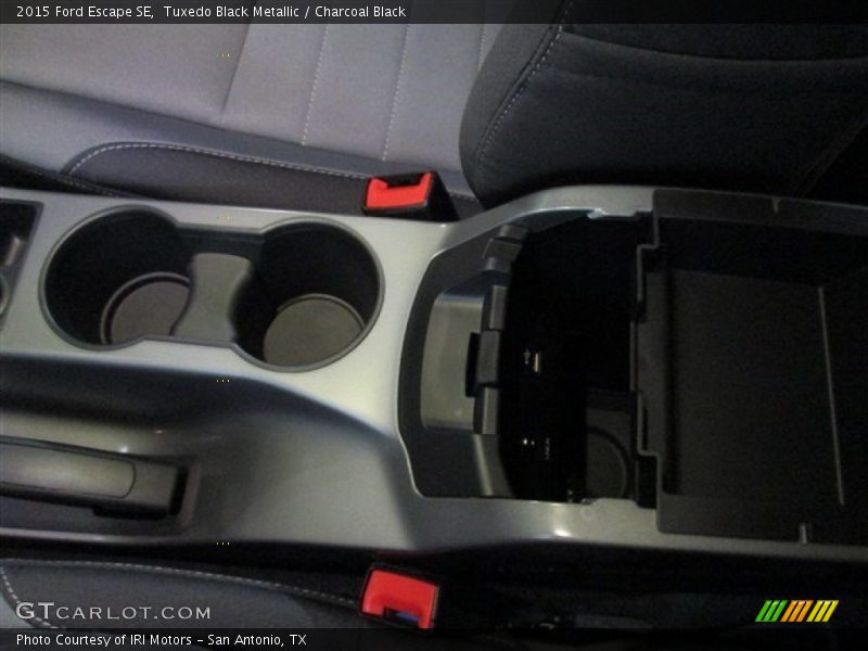 Tuxedo Black Metallic / Charcoal Black 2015 Ford Escape SE