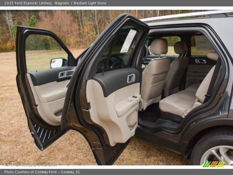 Magnetic / Medium Light Stone 2015 Ford Explorer Limited