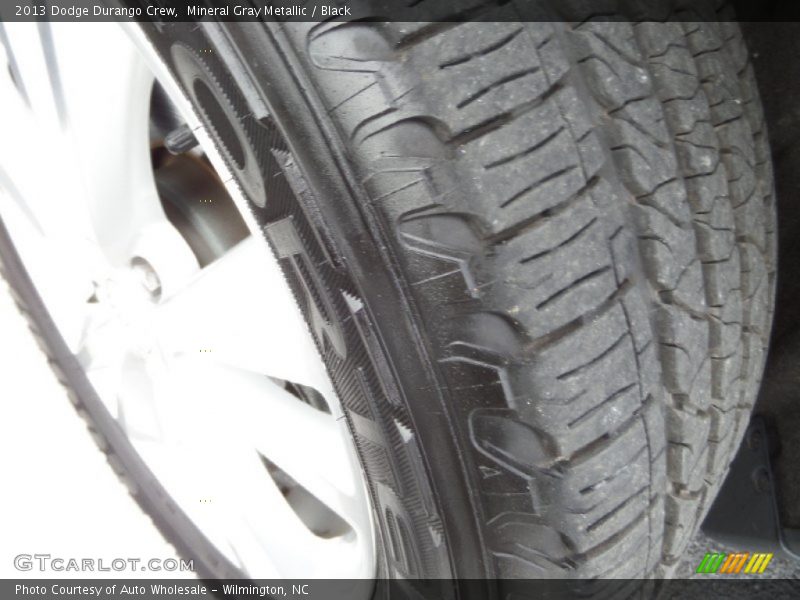 Mineral Gray Metallic / Black 2013 Dodge Durango Crew