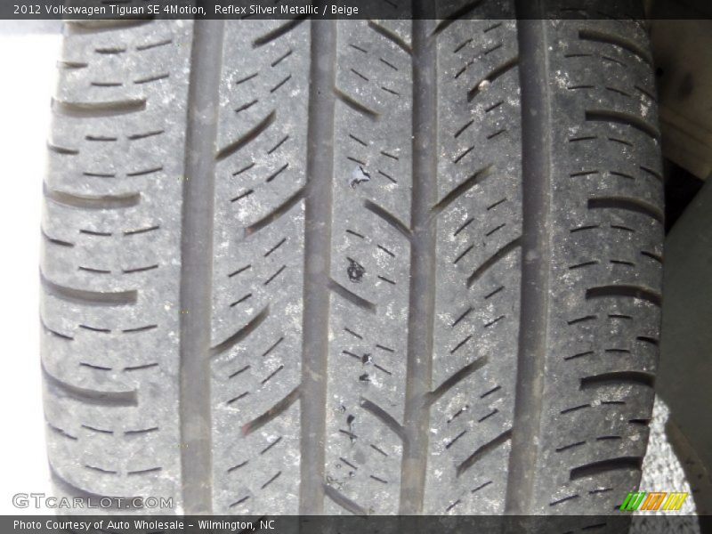 Reflex Silver Metallic / Beige 2012 Volkswagen Tiguan SE 4Motion