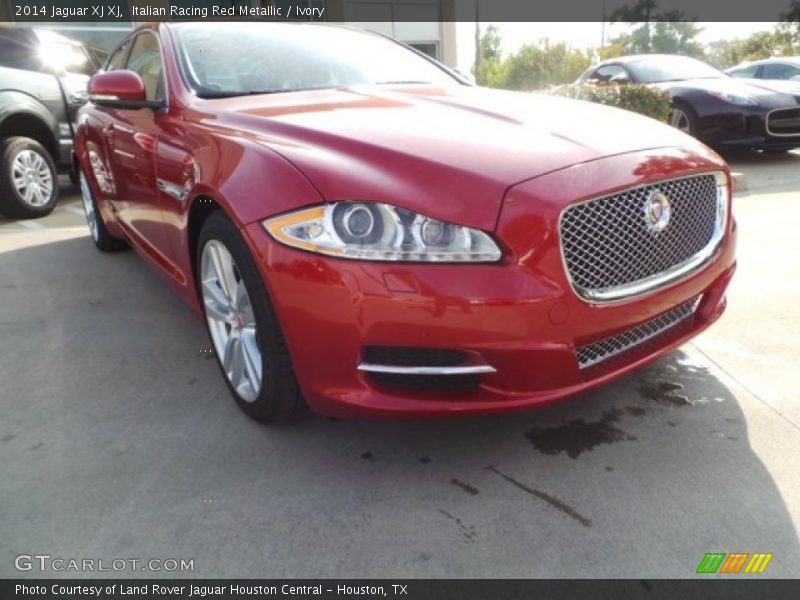 Italian Racing Red Metallic / Ivory 2014 Jaguar XJ XJ