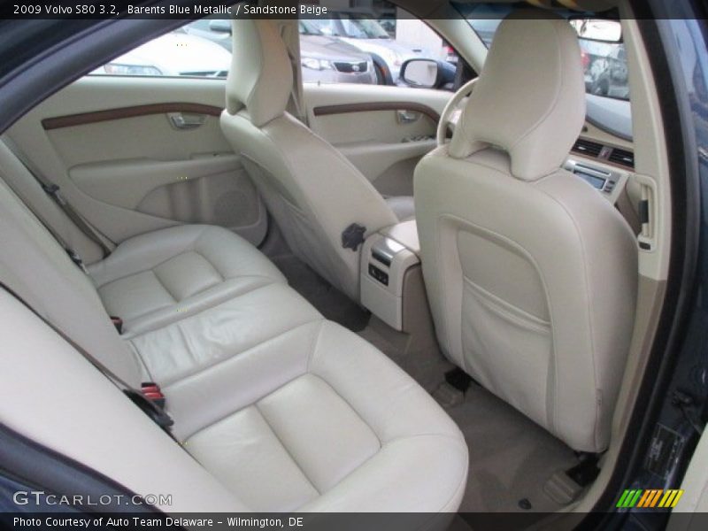 Barents Blue Metallic / Sandstone Beige 2009 Volvo S80 3.2