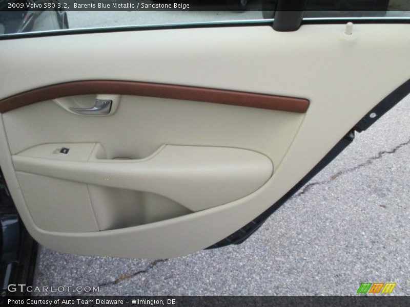 Barents Blue Metallic / Sandstone Beige 2009 Volvo S80 3.2