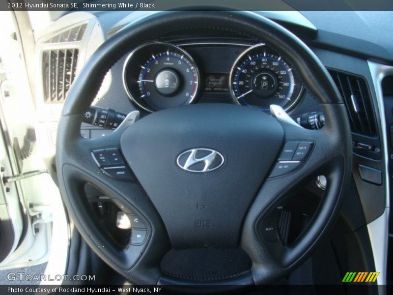 Shimmering White / Black 2012 Hyundai Sonata SE
