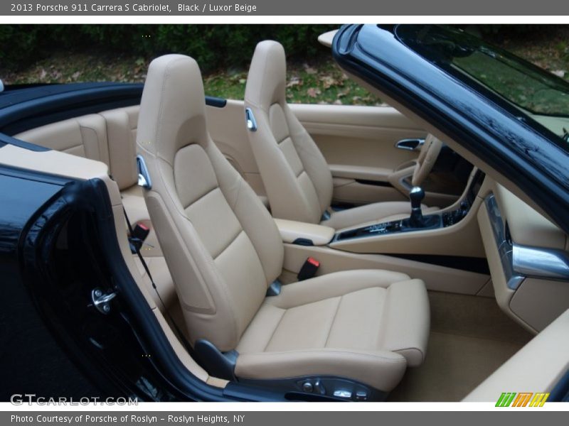 Front Seat of 2013 911 Carrera S Cabriolet