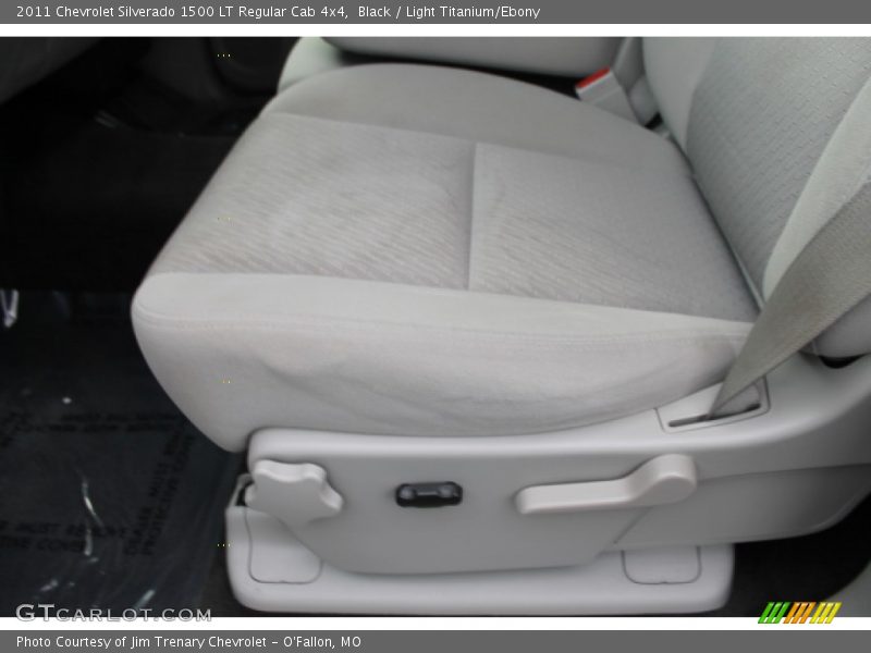 Black / Light Titanium/Ebony 2011 Chevrolet Silverado 1500 LT Regular Cab 4x4