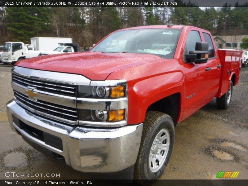 Front 3/4 View of 2015 Silverado 3500HD WT Double Cab 4x4 Utility