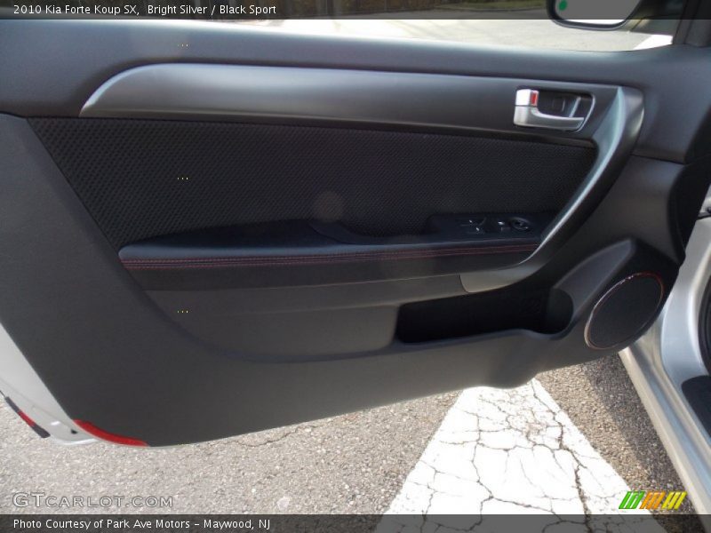 Bright Silver / Black Sport 2010 Kia Forte Koup SX