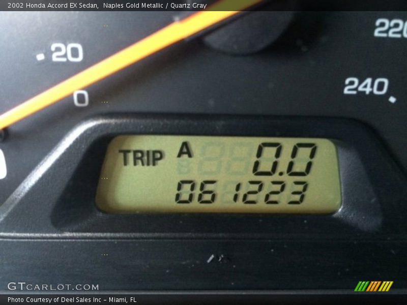 Naples Gold Metallic / Quartz Gray 2002 Honda Accord EX Sedan