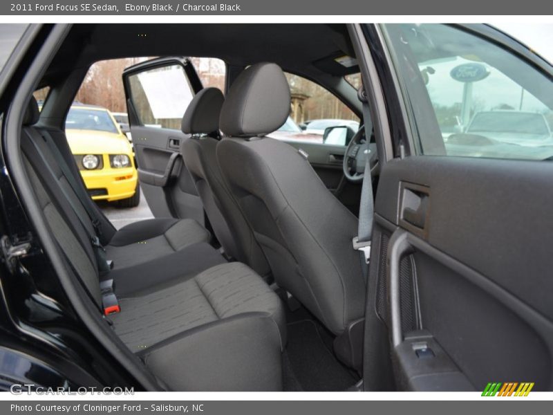 Ebony Black / Charcoal Black 2011 Ford Focus SE Sedan