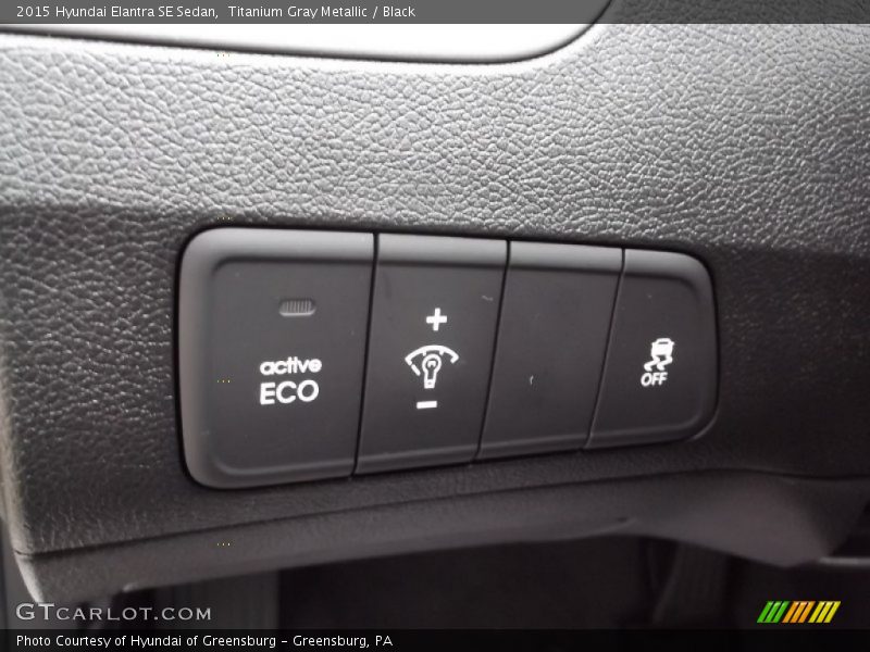 Titanium Gray Metallic / Black 2015 Hyundai Elantra SE Sedan