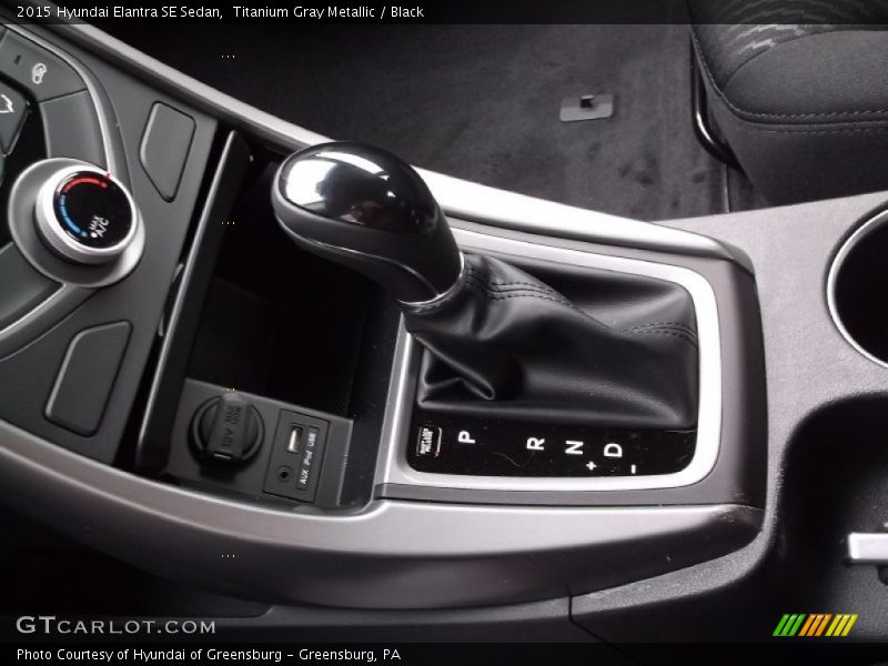Titanium Gray Metallic / Black 2015 Hyundai Elantra SE Sedan