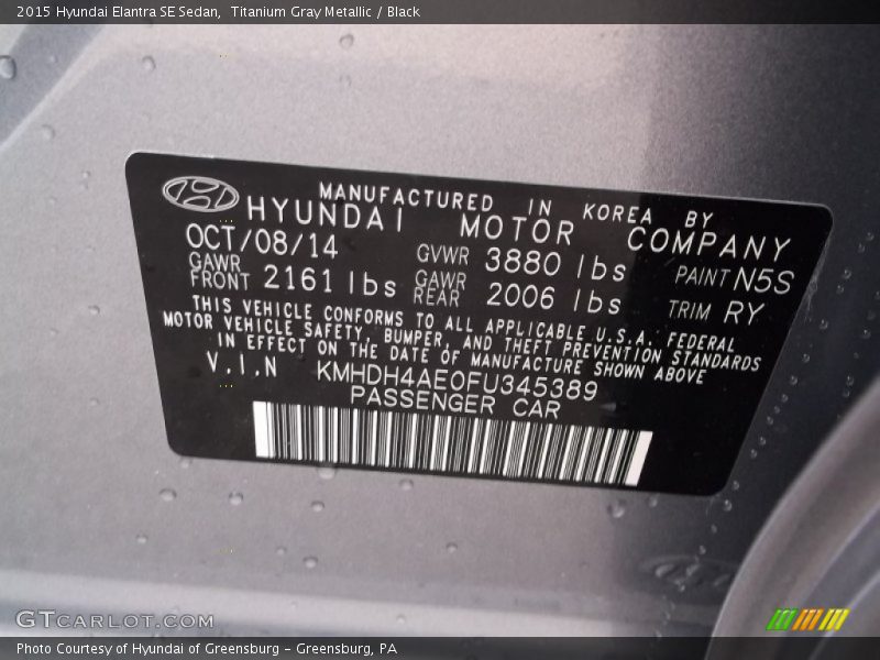 Titanium Gray Metallic / Black 2015 Hyundai Elantra SE Sedan