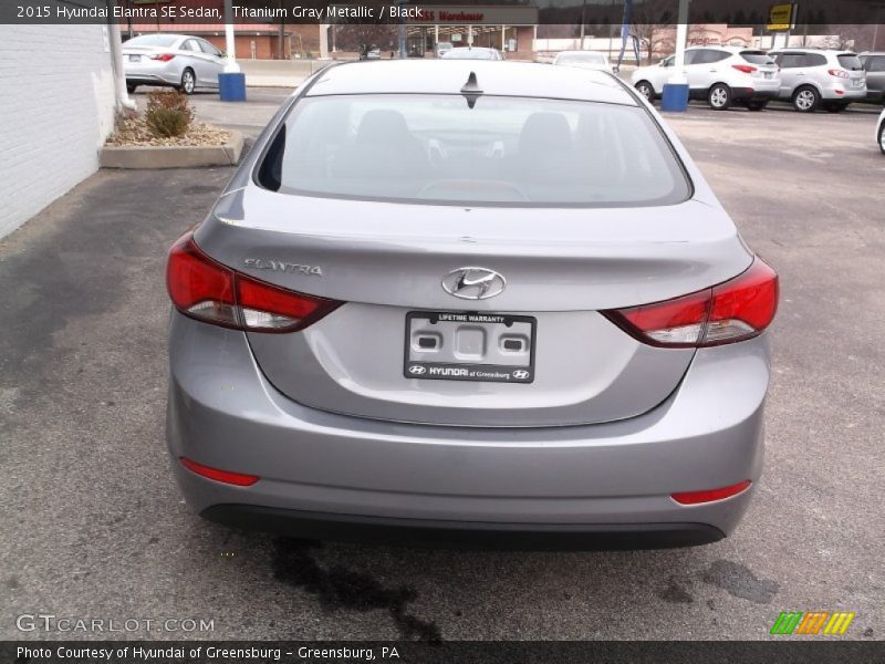 Titanium Gray Metallic / Black 2015 Hyundai Elantra SE Sedan