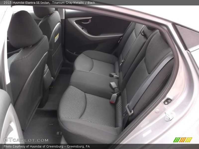 Titanium Gray Metallic / Black 2015 Hyundai Elantra SE Sedan