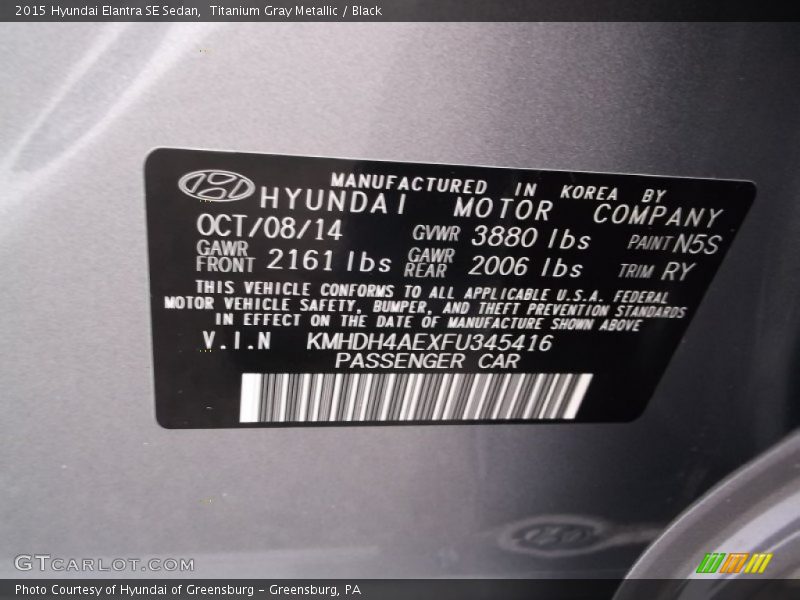 Titanium Gray Metallic / Black 2015 Hyundai Elantra SE Sedan