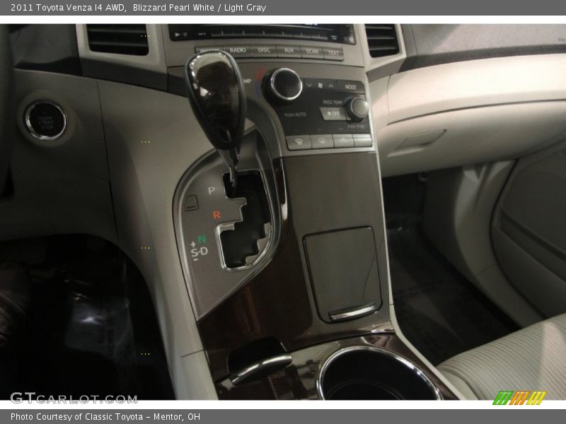 Blizzard Pearl White / Light Gray 2011 Toyota Venza I4 AWD