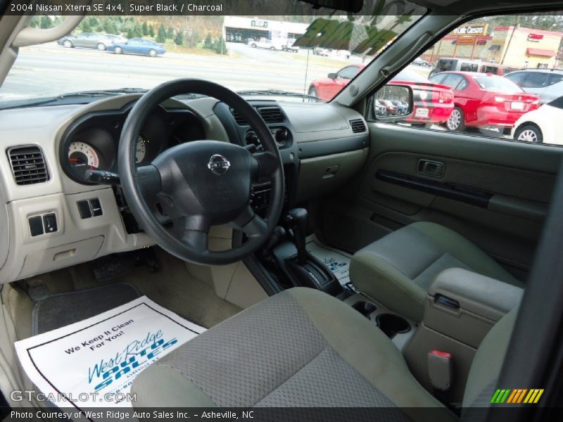 Super Black / Charcoal 2004 Nissan Xterra SE 4x4