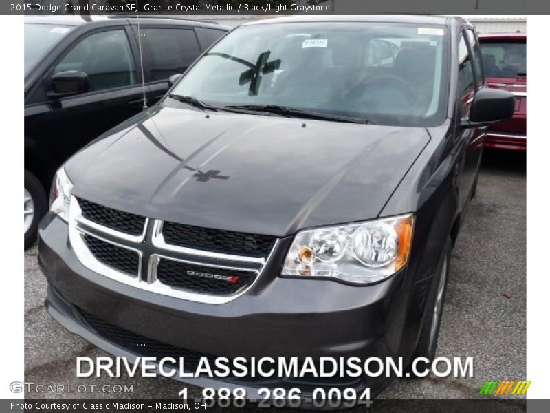 Granite Crystal Metallic / Black/Light Graystone 2015 Dodge Grand Caravan SE